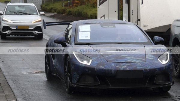 大彩配资 比亚迪腾势首款概念跑车“腾势Z”现身纽博格林: 宽体姿态+大尾翼